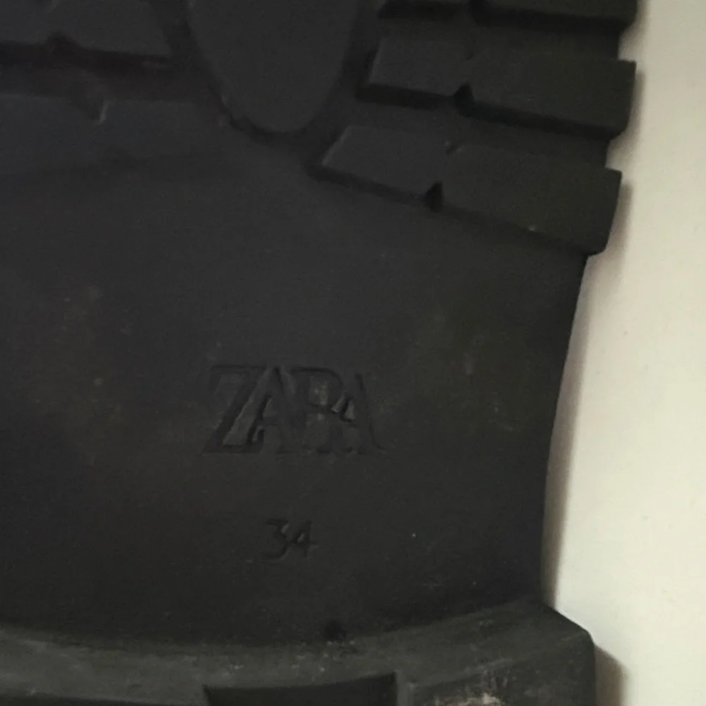 Zara stylish black
